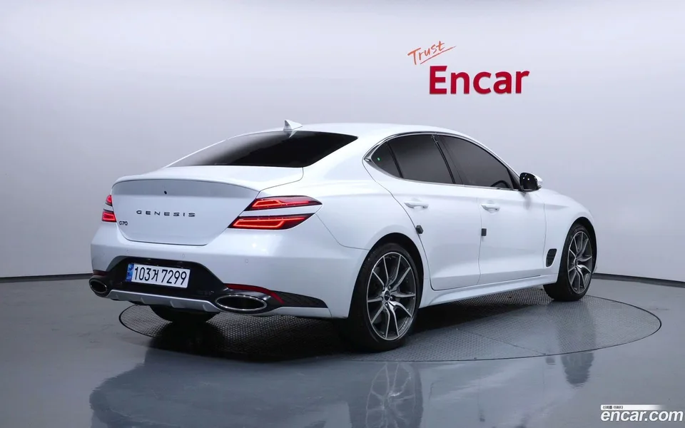 Genesis G70 2.5T 2WD 2024 — миниатюра 2