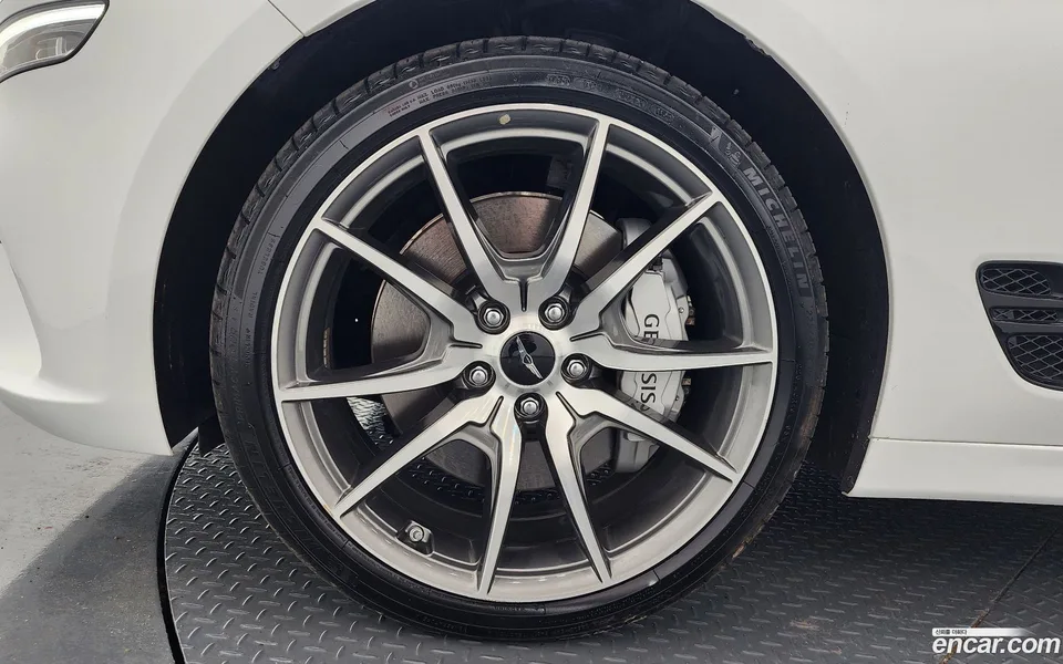 Genesis G70 2.5T 2WD 2024 — миниатюра 5
