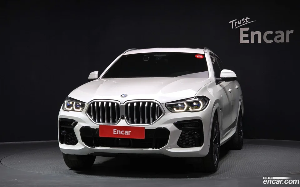 BMW X6 xDrive40i M 2022 — миниатюра 3