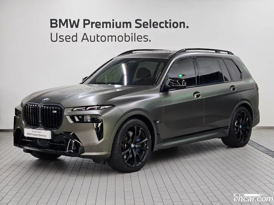 BMW X7 (G07) M60i xDrive M 6 2025 — фото 1, купить с доставкой в Москву