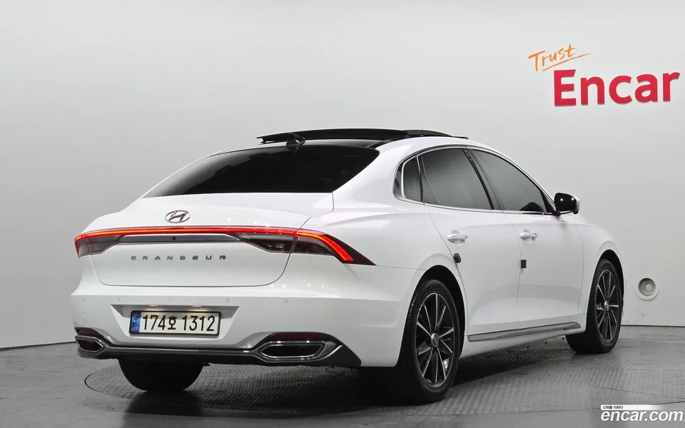 Hyundai Grandeur IG 2.5 2022 — миниатюра 2