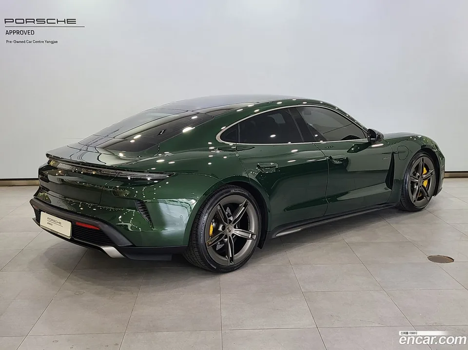 Porsche Taycan S 2024 — миниатюра 2