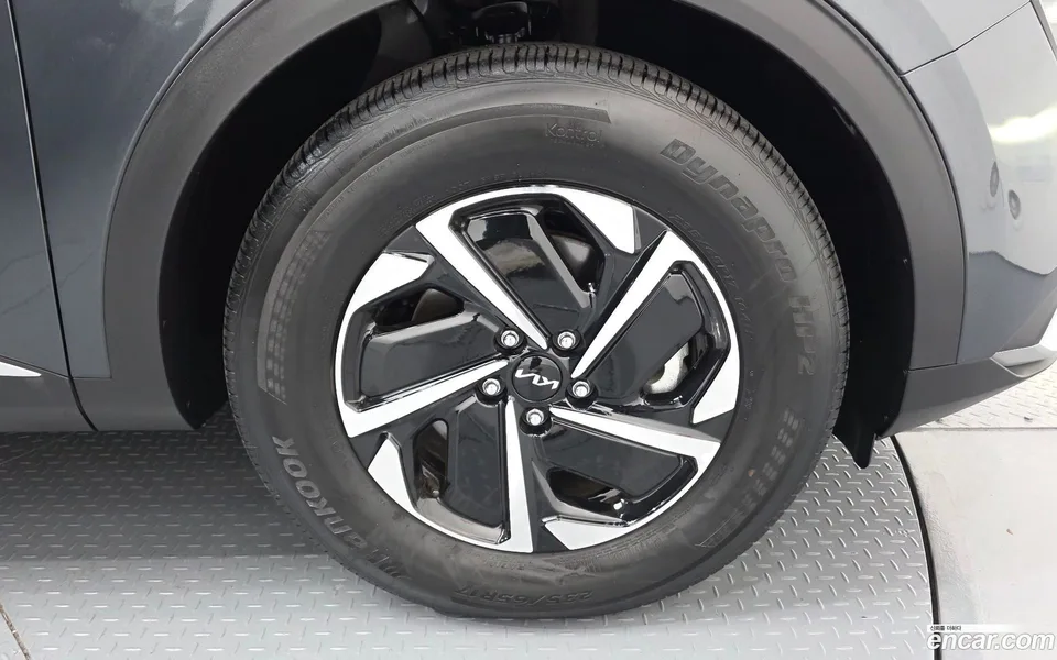 Kia Sportage Hybrid 2WD 2024 — миниатюра 5