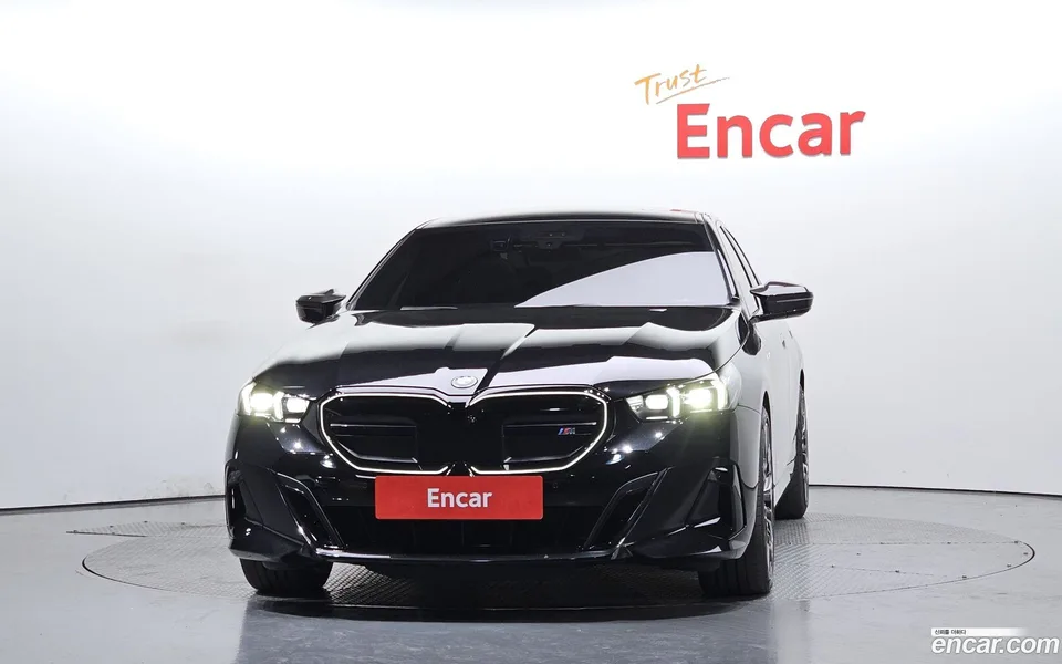 BMW i5 M60 xDrive 2024 — миниатюра 3