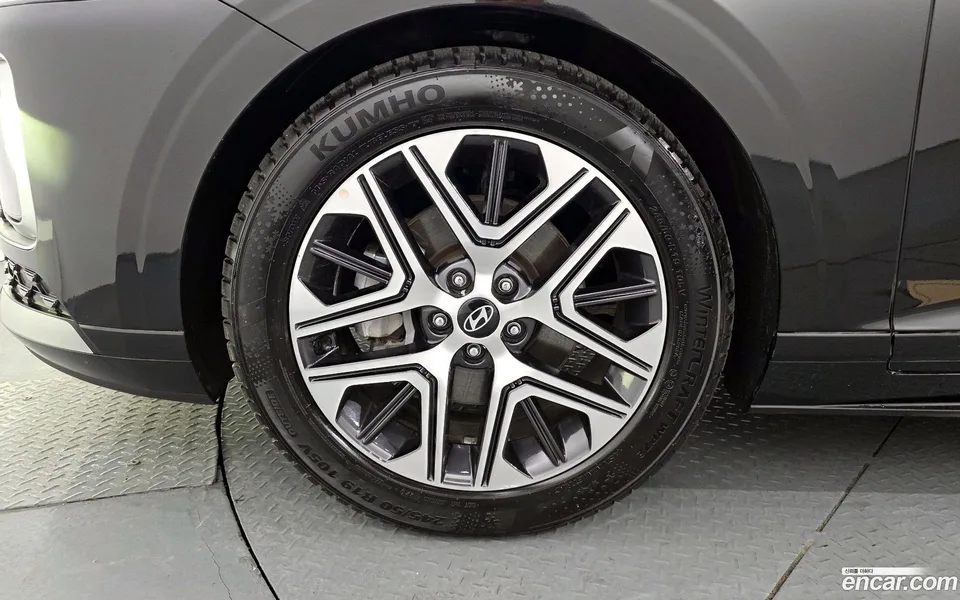 Hyundai Grandeur 2.5 2WD 2023 — миниатюра 5