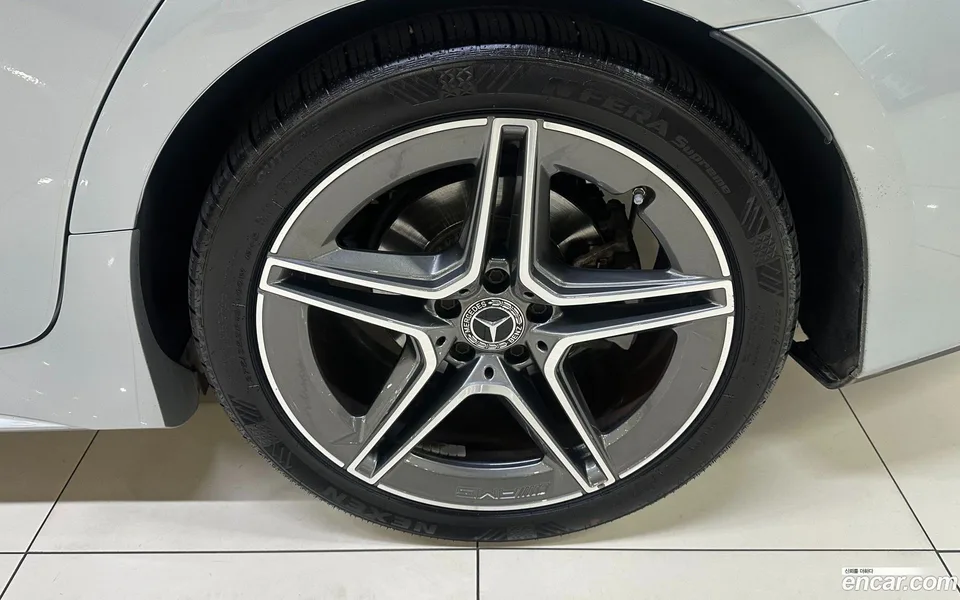 Mercedes-Benz CLS-Class CLS300d 4MATIC 2022 — миниатюра 5
