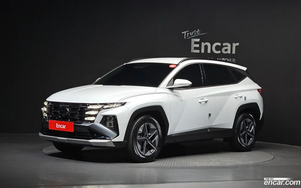 Hyundai Tucson Hybrid NX4 HEV 1.6 2WD 2025 — фото 1, купить с доставкой в Москву