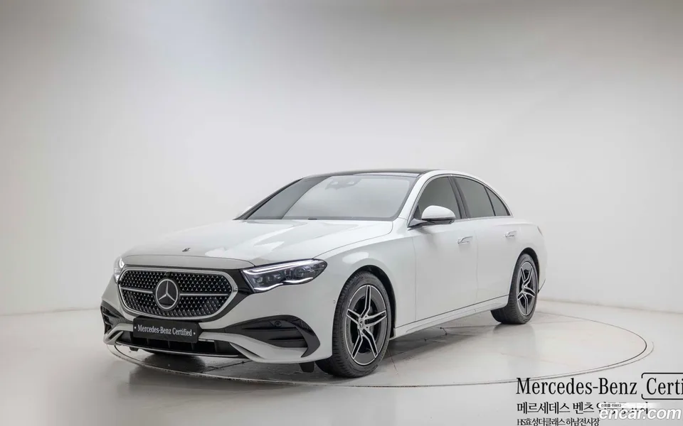Mercedes-Benz E-Class E300 4MATIC AMG Line 2025 — фото 1, купить с доставкой в Москву