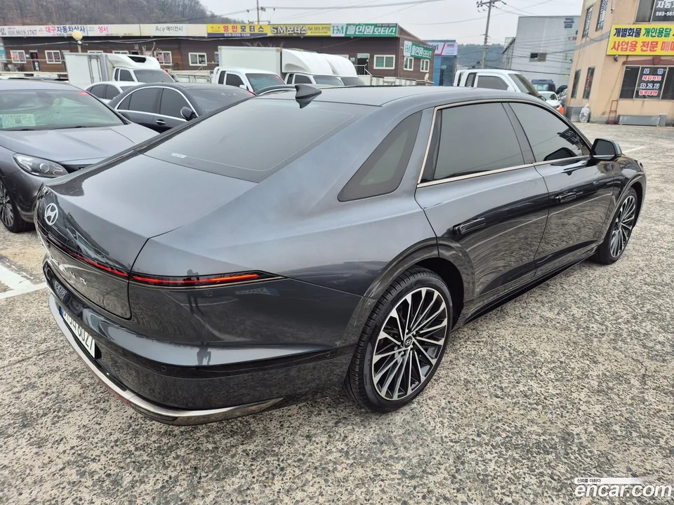 Hyundai Grandeur Hybrid 2023 — миниатюра 2
