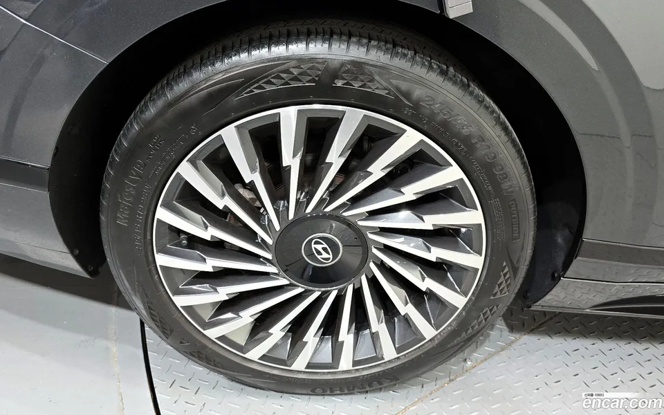 Hyundai Grandeur Hybrid 2023 — миниатюра 5