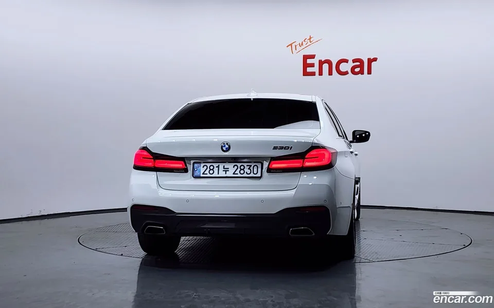 BMW 5 Series 530i M 2022 — миниатюра 4