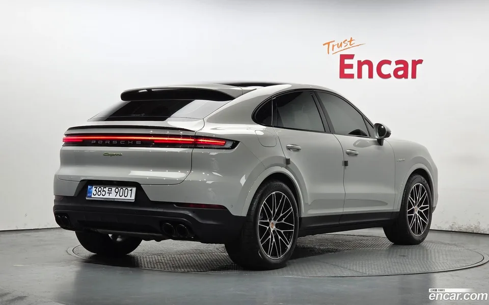 Porsche Cayenne 3.0 E- 2025 — миниатюра 2