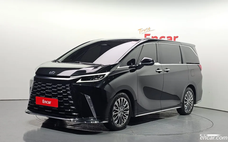 Lexus LM 500h 2024 — фото 1, купить с доставкой в Москву