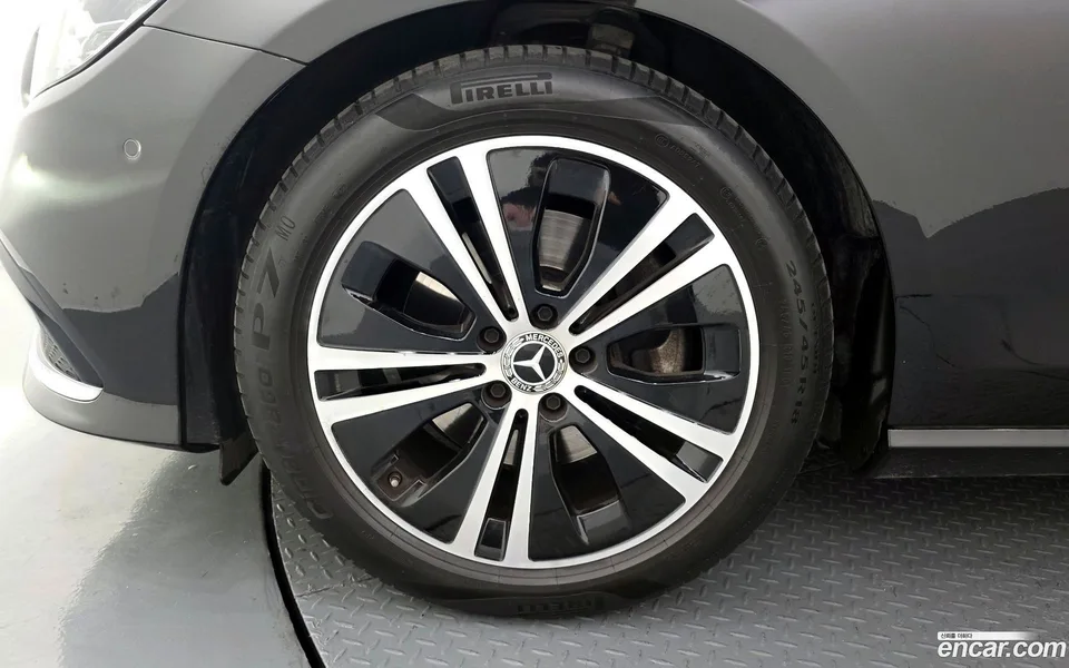 Mercedes-Benz E-Class E250 2022 — миниатюра 5