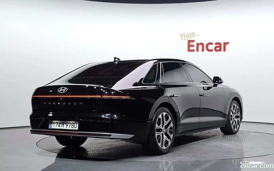 Hyundai Grandeur Hybrid 2024 — миниатюра 2