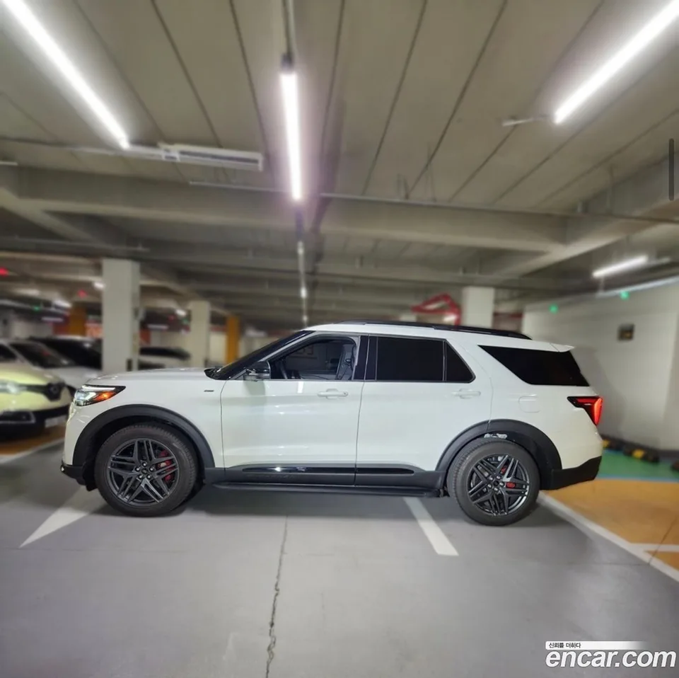 Ford Explorer 2.3 ST- 4WD 2025 — миниатюра 4