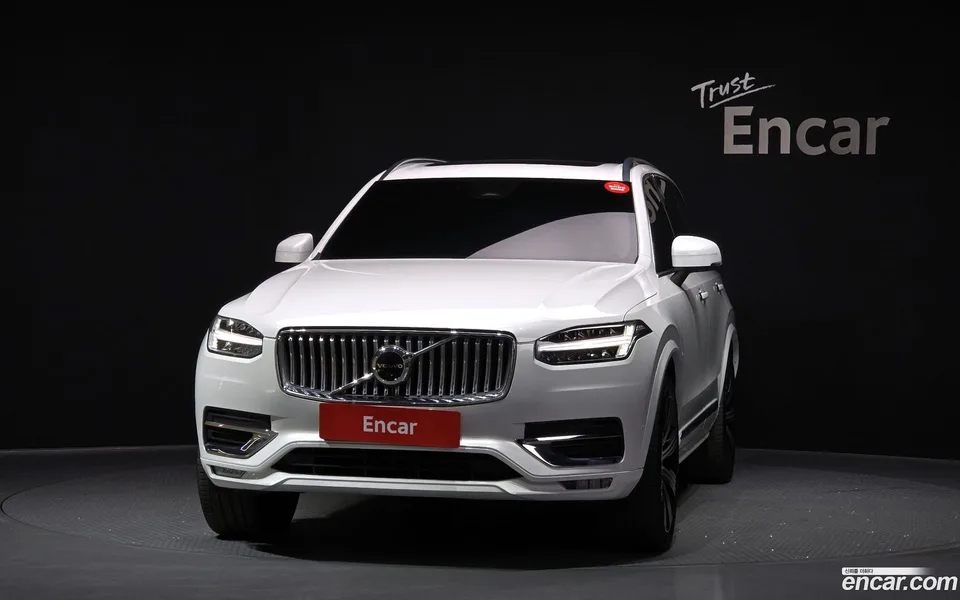 Volvo XC90 B6 2022 — миниатюра 3
