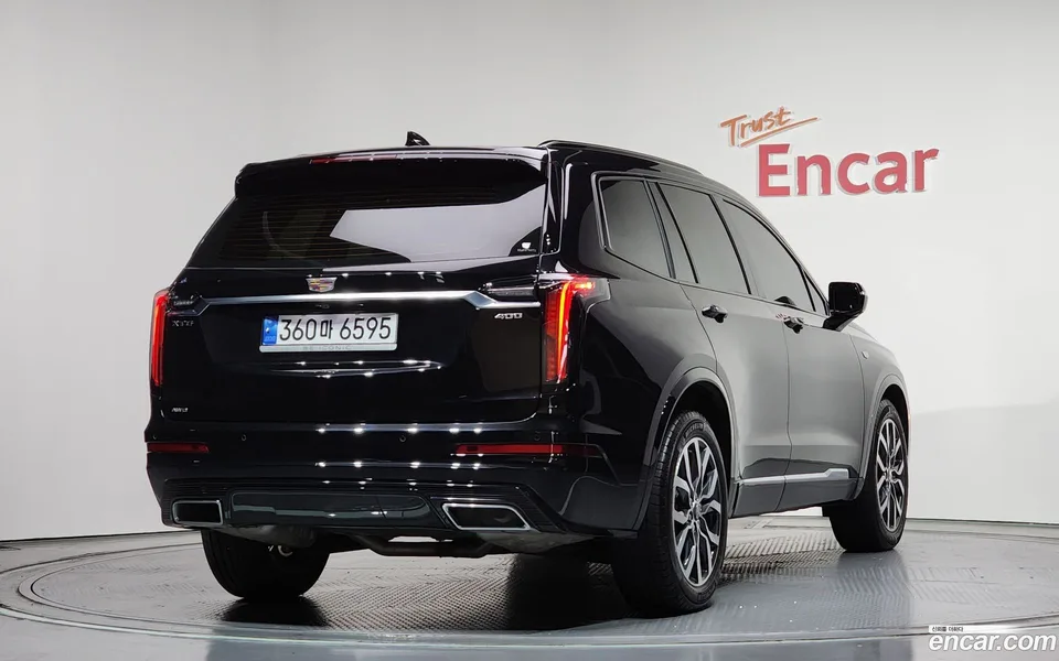 Cadillac XT6 3.6 2022 — миниатюра 2