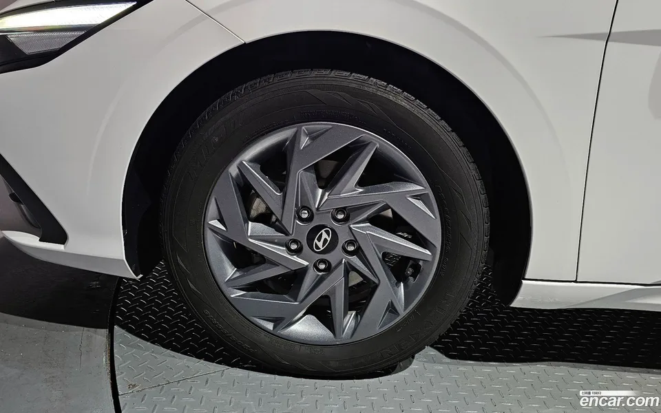 Hyundai Avante CN7 1.6 2023 — миниатюра 5