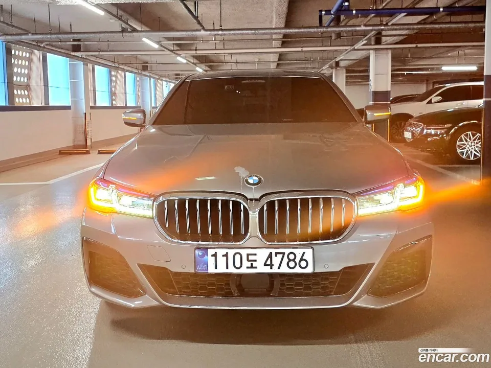 BMW 5 Series 530i xDrive M 2023 — миниатюра 4