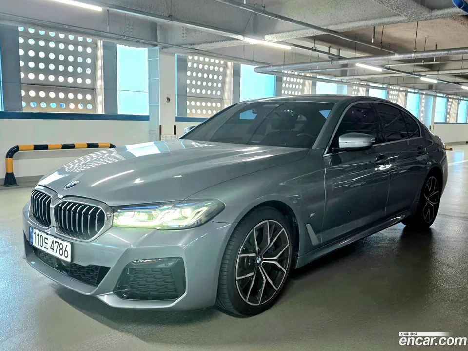 BMW 5 Series 530i xDrive M 2023 — фото 1, купить с доставкой в Москву