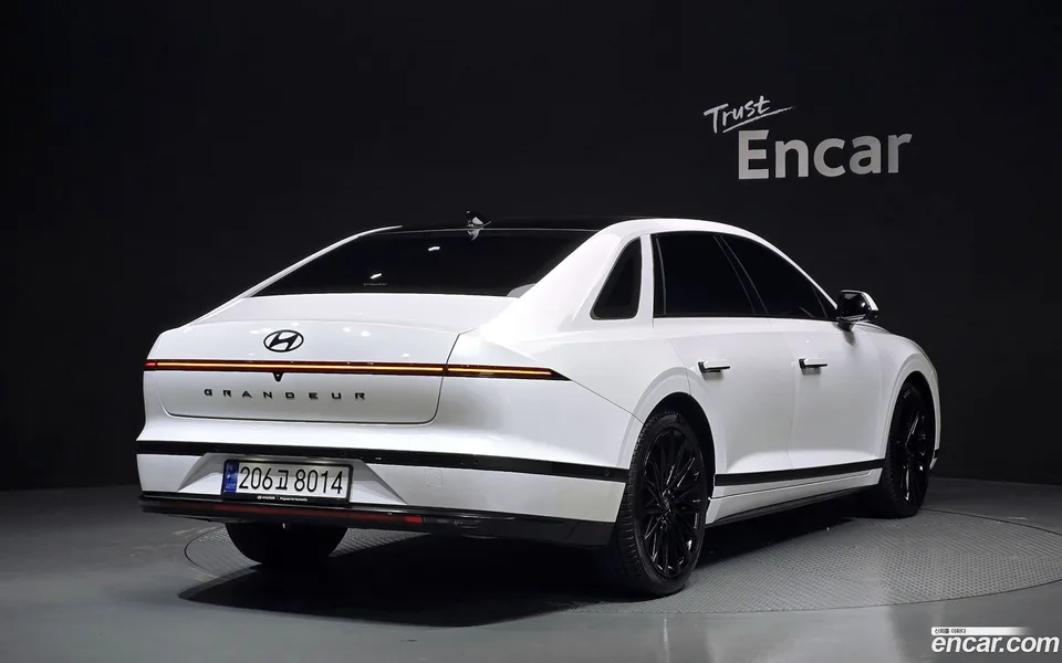 Hyundai Grandeur Hybrid 2023 — миниатюра 2