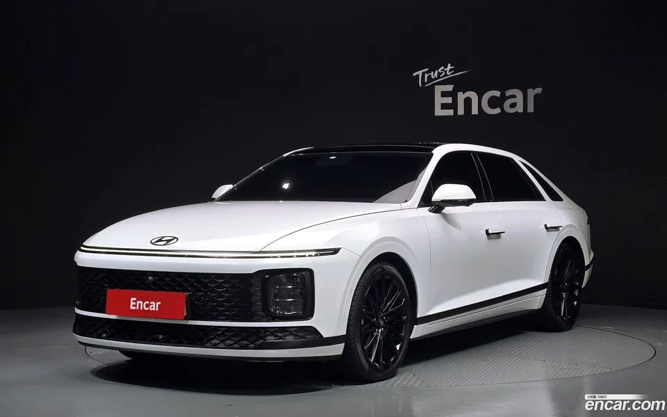 Hyundai Grandeur Hybrid 2023 — фото 1, купить с доставкой в Москву