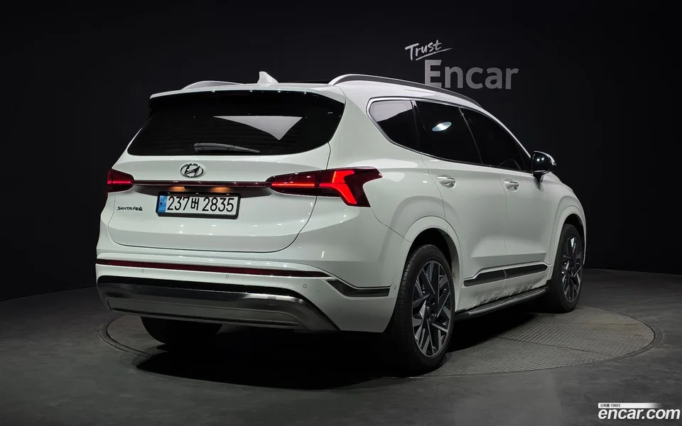 Hyundai SantaFe 2.5T 2WD 2023 — миниатюра 2