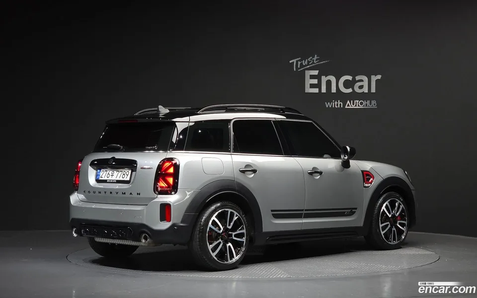 MINI Cooper S Countryman JCW 2023 — миниатюра 2