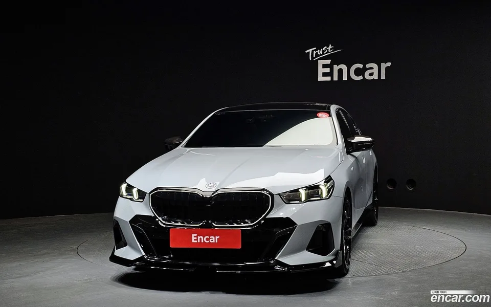 BMW 5 Series 520i M 2024 — миниатюра 3