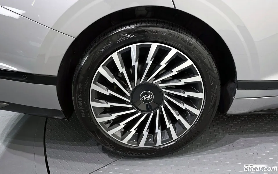 Hyundai Grandeur Hybrid 2023 — миниатюра 5