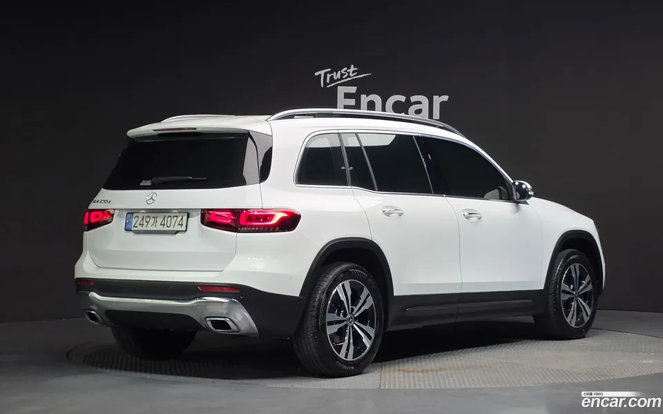 Mercedes-Benz GLB-Class GLB200 d 2022 — миниатюра 2