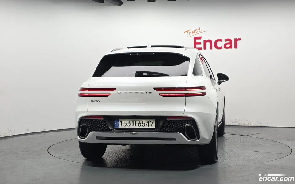 Genesis GV70 2.5T 2WD 2024 — миниатюра 4