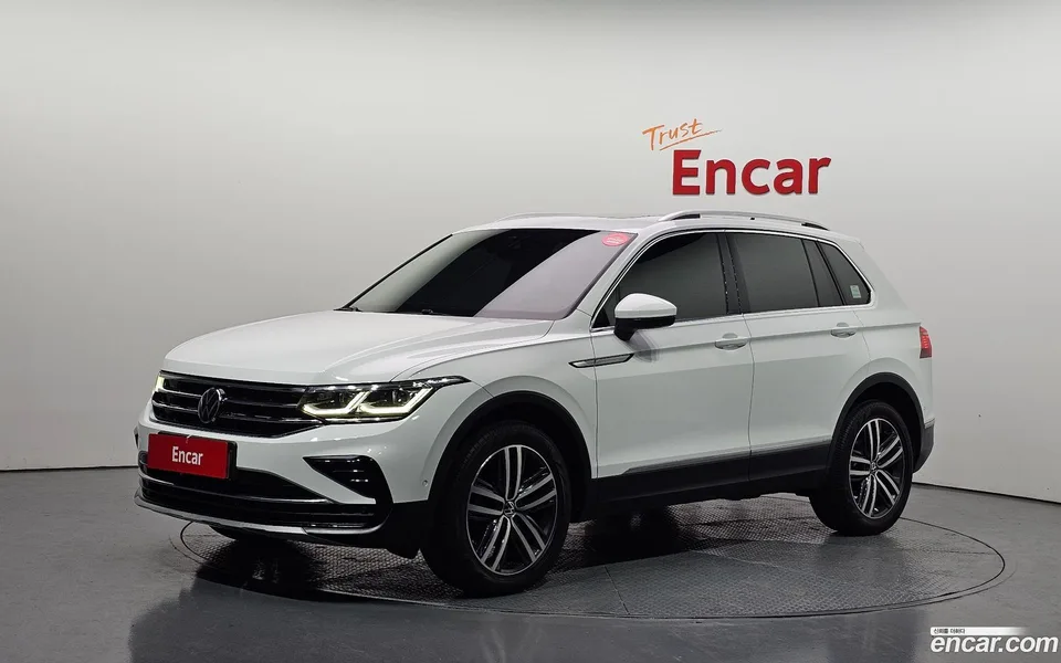 Volkswagen Tiguan 2.0 TDI 4 2022 — фото 1, купить с доставкой в Москву
