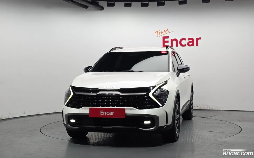 Kia Sportage Hybrid 2WD 2023 — миниатюра 3