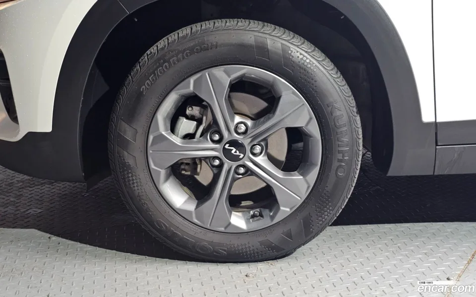 Kia Seltos 2.0 2WD 2022 — миниатюра 5