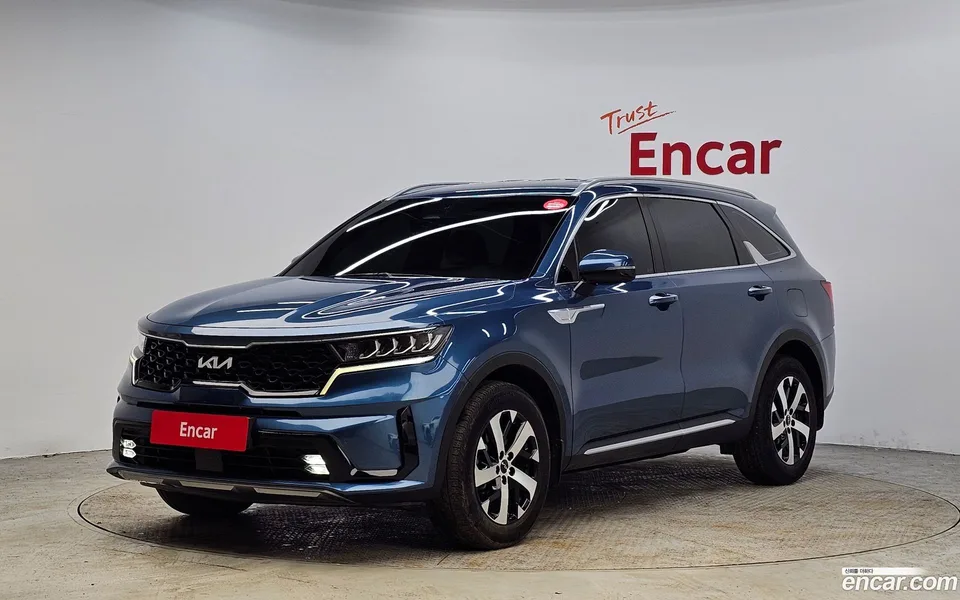 Kia Sorento 2.5T 2WD 2022 — фото 1, купить с доставкой в Москву