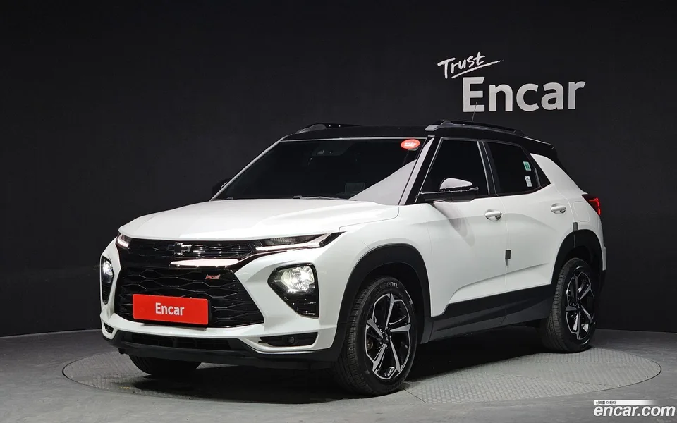 Chevrolet Trailblazer 1.3 4WD 2022 — фото 1, купить с доставкой в Москву