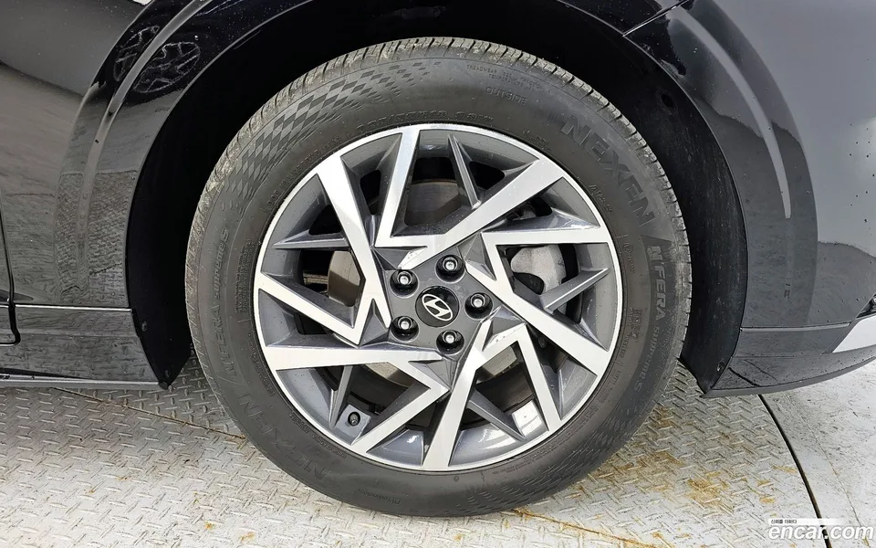 Hyundai Grandeur 2.5 2WD 2023 — миниатюра 5