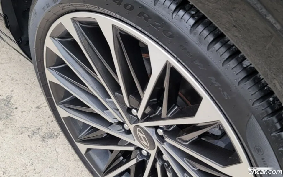 Hyundai Grandeur 2.5 2WD 2023 — миниатюра 5