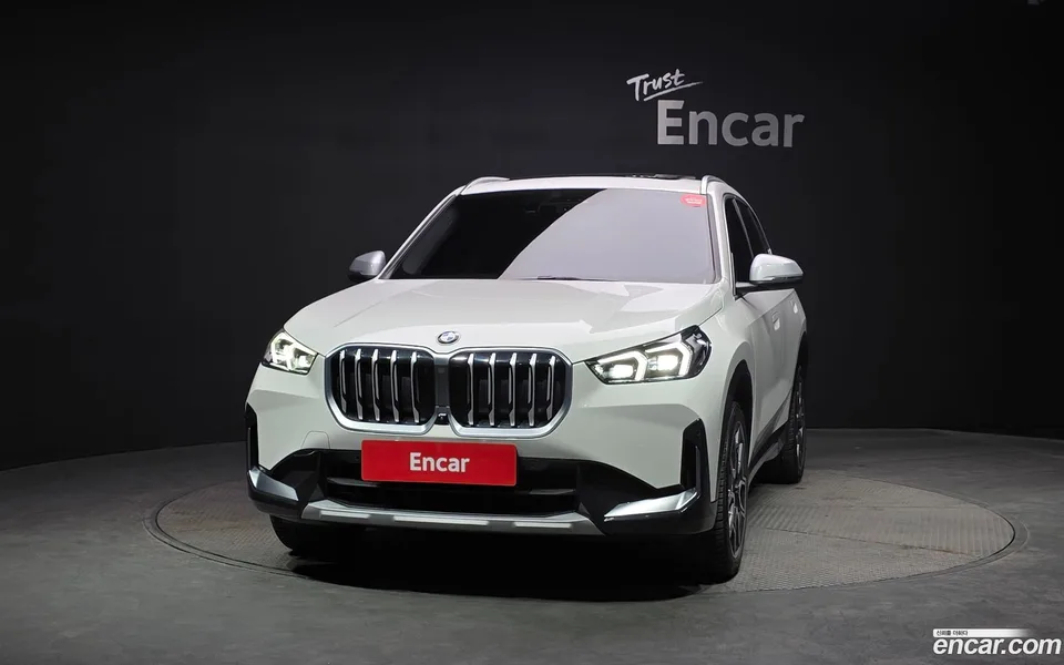 BMW X1 xDrive 20i xLine 2024 — миниатюра 3