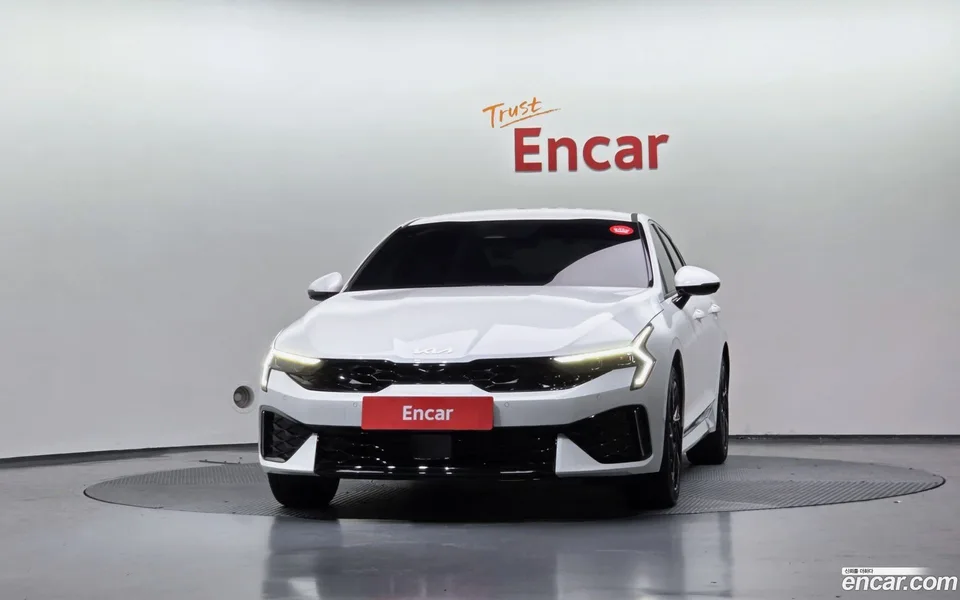 Kia K5 Hybrid 2025 — миниатюра 3