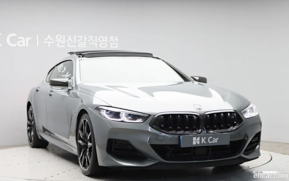 BMW 8 Series M850i xDrive 2022 — миниатюра 3