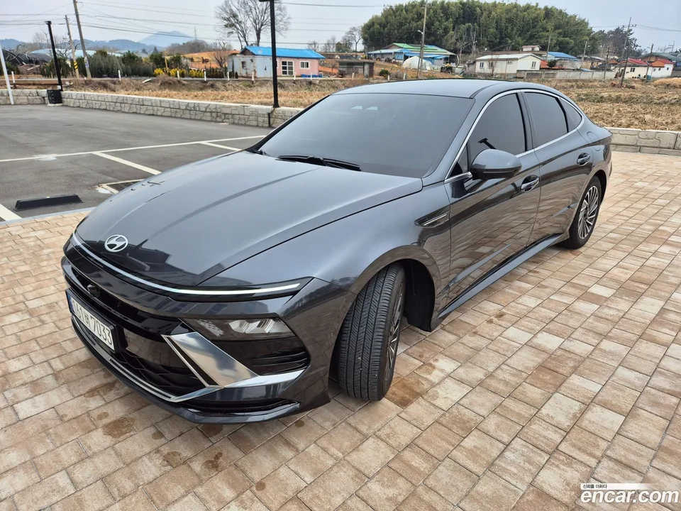 Hyundai Sonata The Edge Hybrid 2024 — миниатюра 3