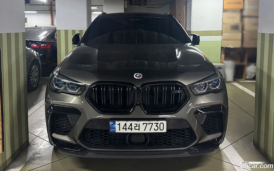 BMW X6 M 4.4 2023 — фото 1, купить с доставкой в Москву