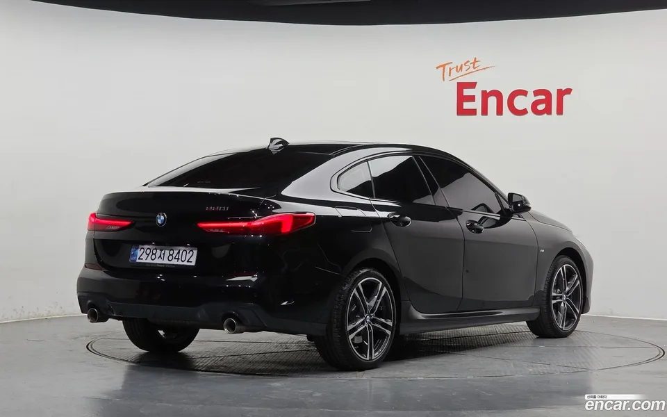 BMW 2 Series Gran Coupe 220i M 2024 — миниатюра 2