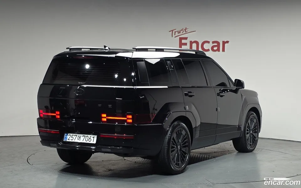 Hyundai Santa Fe HEV 1.6 4WD 2025 — миниатюра 2