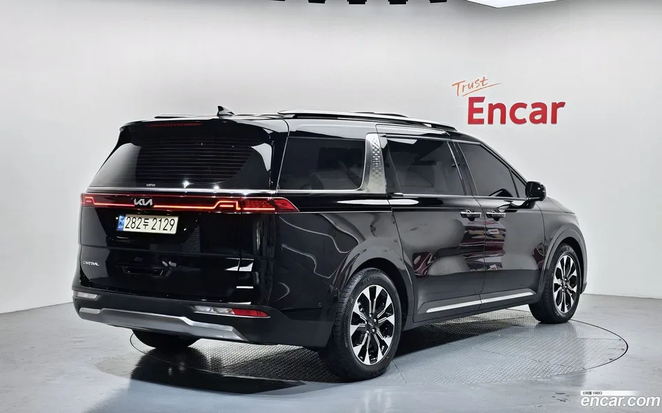 Kia Carnival 9 2023 — миниатюра 2