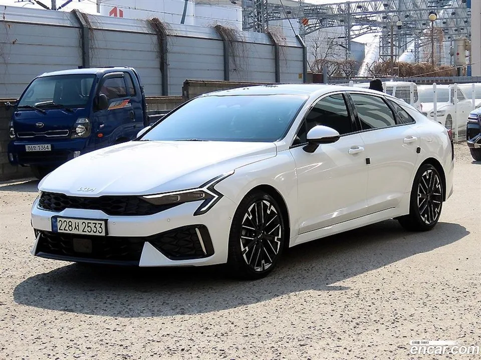 Kia K 5 1.6 2023 — миниатюра 2