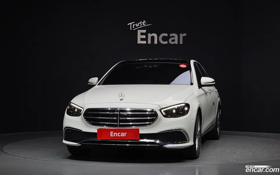 Mercedes-Benz E-Class E450 4MATIC 2023 — миниатюра 3